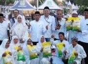 Safari Ramadan Bupati Sidrap Salurkan Bantuan UMKM dan Beras