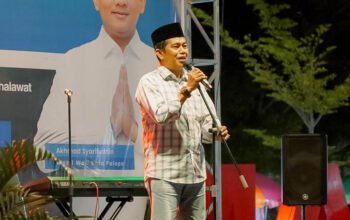 pj sekda kota palopo zulkifli halid membuka ramadhan night market di pelataran taman i am palopo city