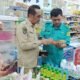 sekda sinjai andi jefrianto asapa memimpin sidak pangan di minimarket sinjai