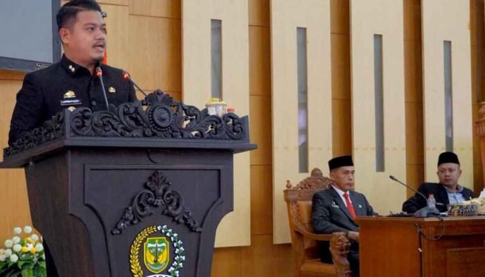 Serahkan LKPJ 2025, Wabup Luwu Paparkan Kinerja APBD dan Sinergi Bersama