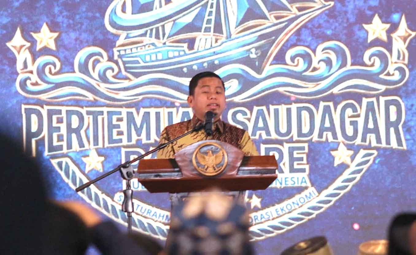 wali kota parepare tasming hamid menghadiri pertemuan saudagar parepare di auditorium bj habibie