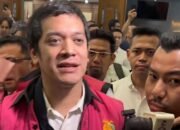 Kerry Riza usai menjalani sidang vonis kasus korupsi minyak di Pengadilan Tipikor.