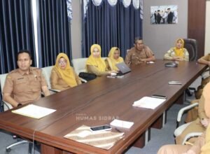 wakil bupati sidrap nurkanaah mengikuti rapat koordinasi pengendalian inflasi daerah secara virtual di kantor bupati sidrap