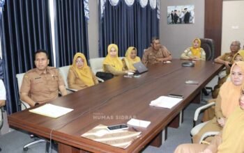 wakil bupati sidrap nurkanaah mengikuti rapat koordinasi pengendalian inflasi daerah secara virtual di kantor bupati sidrap