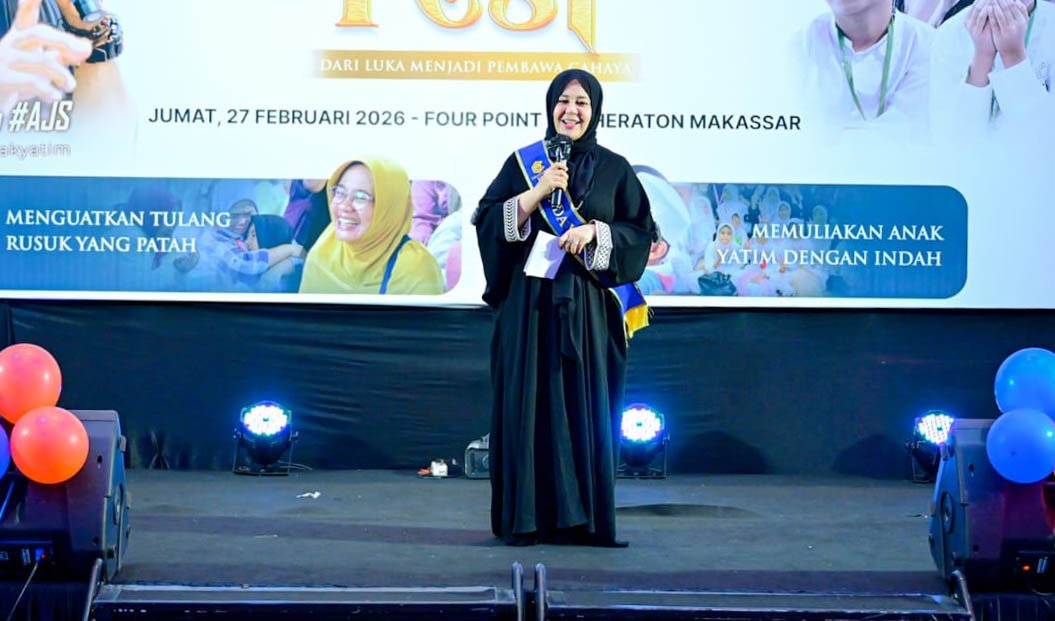 wakil gubernur sulawesi selatan fatmawati rusdi dikukuhkan sebagai bunda yatim di four points by sheraton makassar