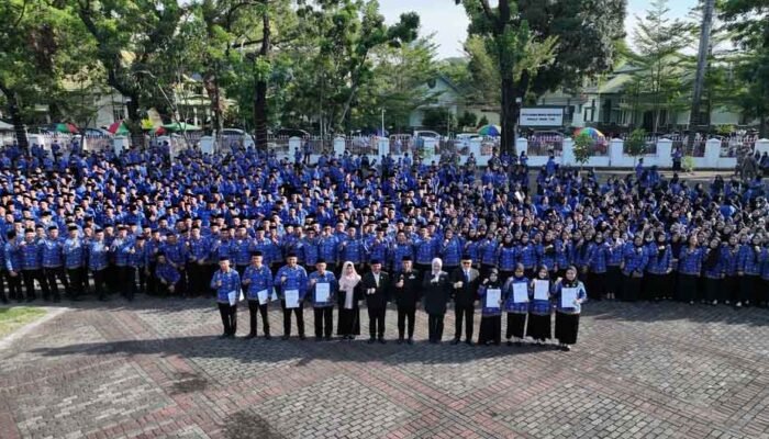 gubernur sulsel serahkan sk pppk pemprov sulsel evaluasi kinerja pppk