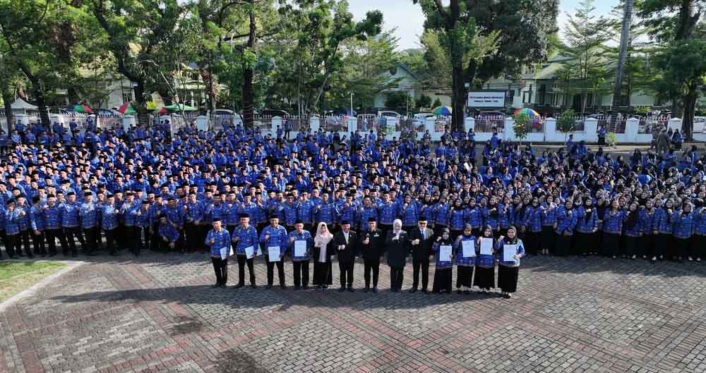 gubernur sulsel serahkan sk pppk pemprov sulsel evaluasi kinerja pppk