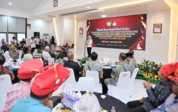 bupati gowa sitti husniah talenrang membuka fgd pengembangan sdm berbasis lms di baruga tinggimae