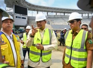 gubernur sumatera utara muhammad bobby afif nasution meninjau pembangunan stadion teladan medan di medan untuk aff u-19 2026