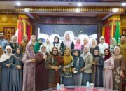 ketua tp pkk aceh marlina muzakir menghadiri kegiatan dekranasda di banda aceh untuk pemulihan pengrajin terdampak bencana