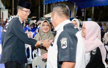 wali kota batam amsakar achmad menghadiri kegiatan halalbihalal di tanjung sengkuang untuk peningkatan layanan air bersih