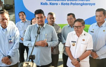 gubernur sumut bobby nasution melepas pengiriman cabai merah karo ke palangkaraya