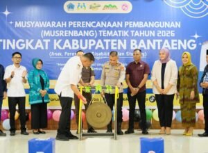 bupati bantaeng m fathul fauzy nurdin membuka musrenbang tematik di gedung balai kartini