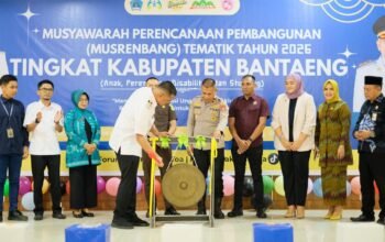 bupati bantaeng m fathul fauzy nurdin membuka musrenbang tematik di gedung balai kartini