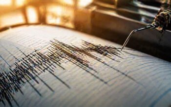 alat seismograf merekam gelombang gempa di timor tengah utara