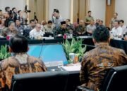 Gus Ipul Usul Bansos Diperluas untuk Jaga Daya Beli Warga Rentan