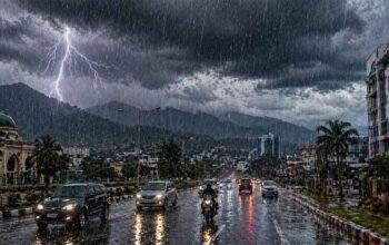 hujan lebat ntb disertai petir dan angin kencang