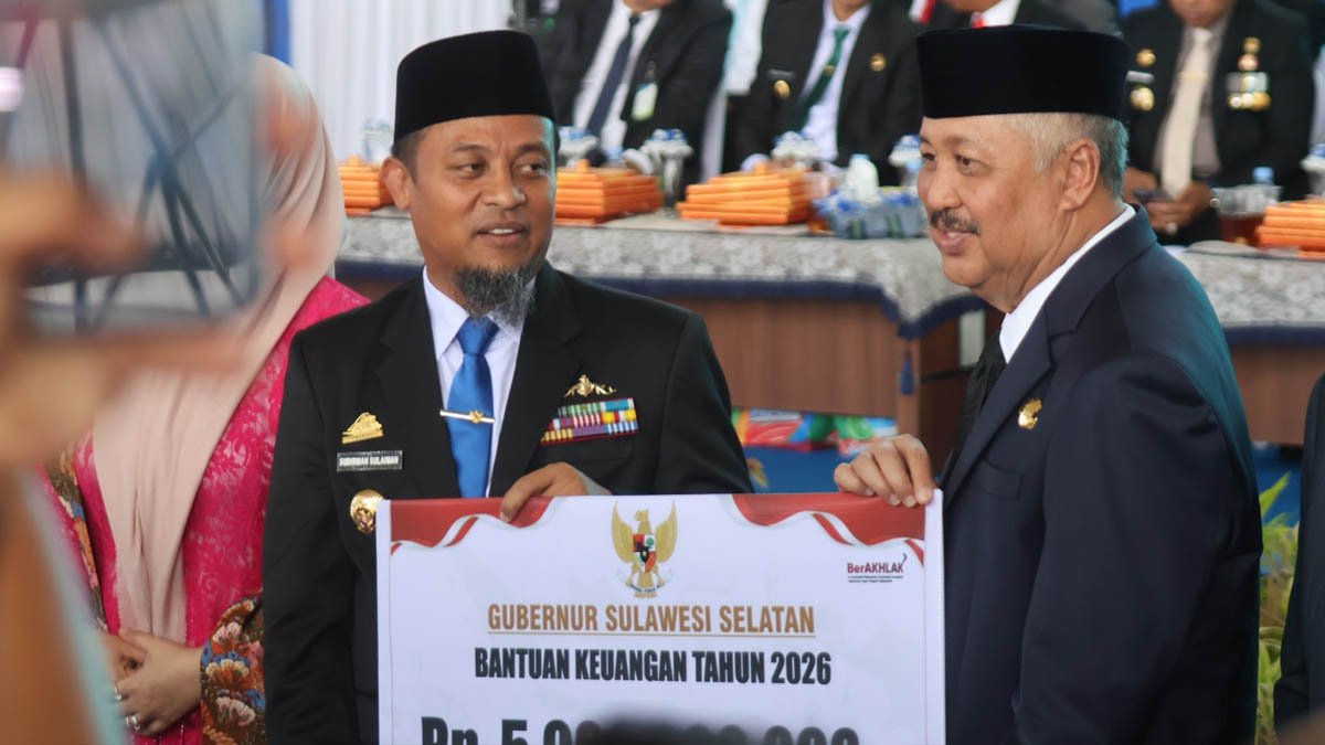 irwan hamid dan andi sudirman sulaiman pada hut pinrang 2026