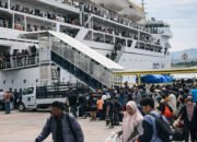 jadwal kapal pelni makassar april 2026 penumpang di pelabuhan