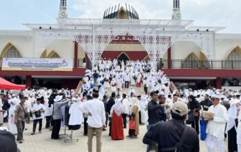 jemaah mengikuti manasik haji depok 2026 di masjid duyufurrahman jatijajar