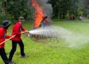 personel manggala agni pelatihan pemadaman karhutla