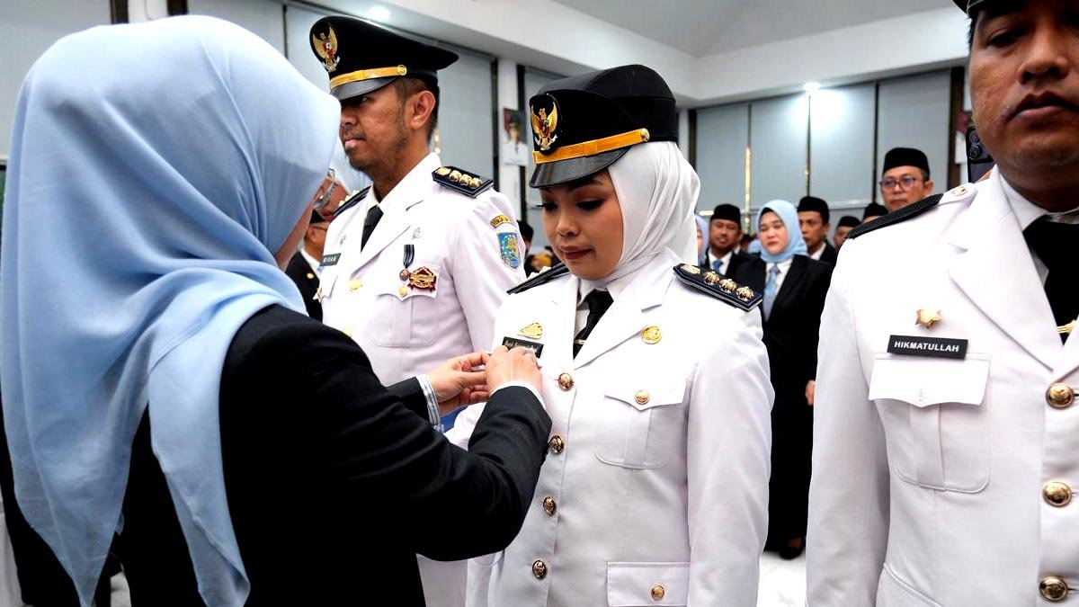 bupati gowa melantik pejabat eselon di baruga tinggimae