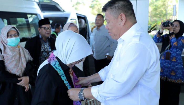 gubernur babel menyambut ketua komisi x dpr hetifah sjaifudian di pangkalpinang