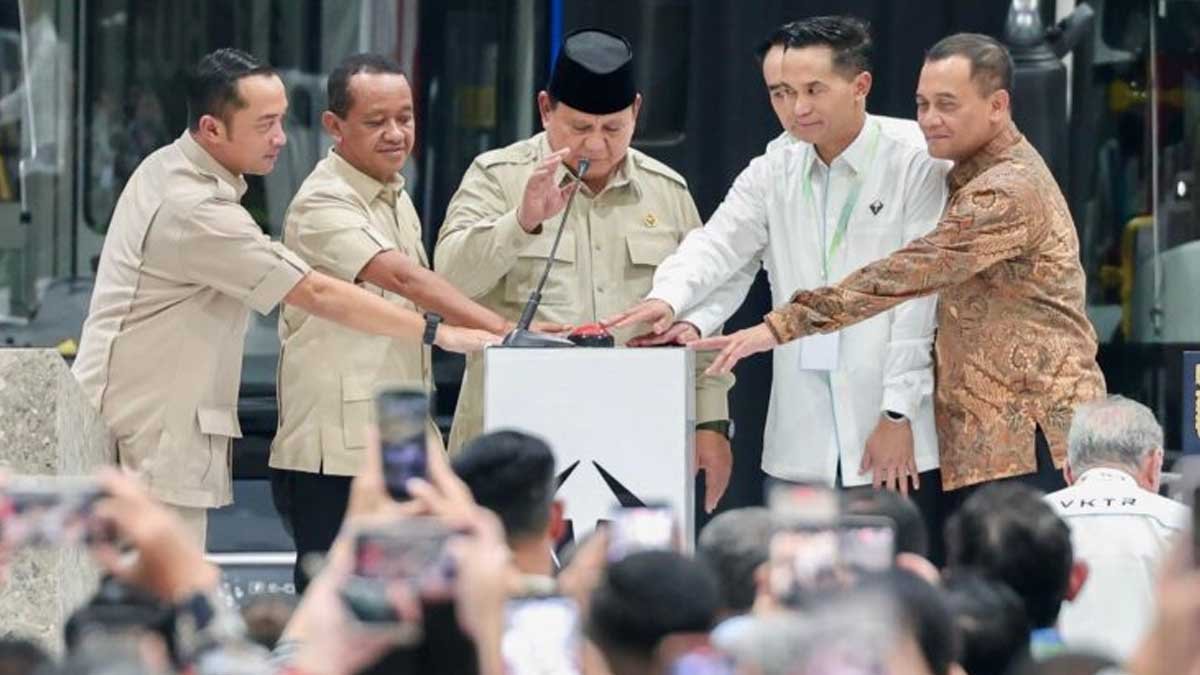 prabowo-pabrik-bus-listrik-magelang