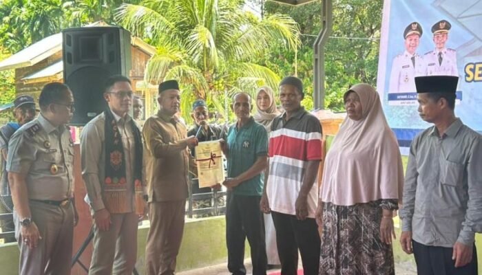 212 Sertifikat Tanah Dibagikan di Aceh Jaya, Target PTSL 530 Bidang