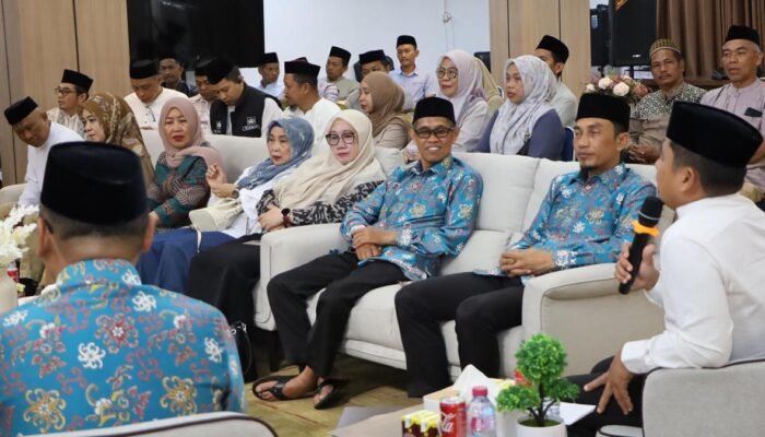 Tasming Hamid Lepas Kafilah MTQ Parepare, Jaga Prestasi