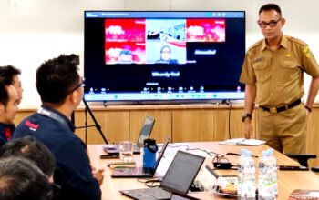 titus renwarin kominfo maluku rapat percepatan jaringan 3t dan atasi blank spot di ambon