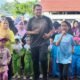 Bupati Bantaeng bersama guru dan siswa mengikuti jalan sehat Hardiknas 2026 di Lapangan Seruni