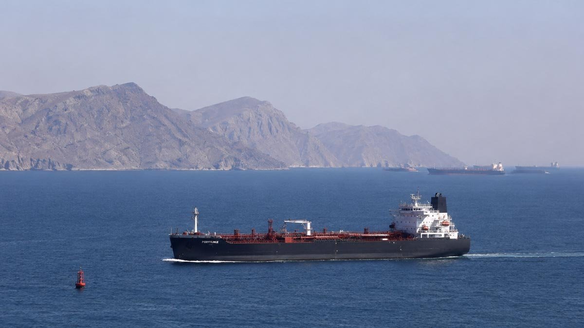 perkembangan perang Iran-AS dan negosiasi pembukaan Selat Hormuz