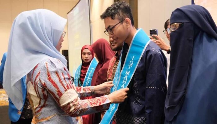167 Sarjana Tafsir Program Mahasantri Gowa Diminta Mengabdi ke Desa