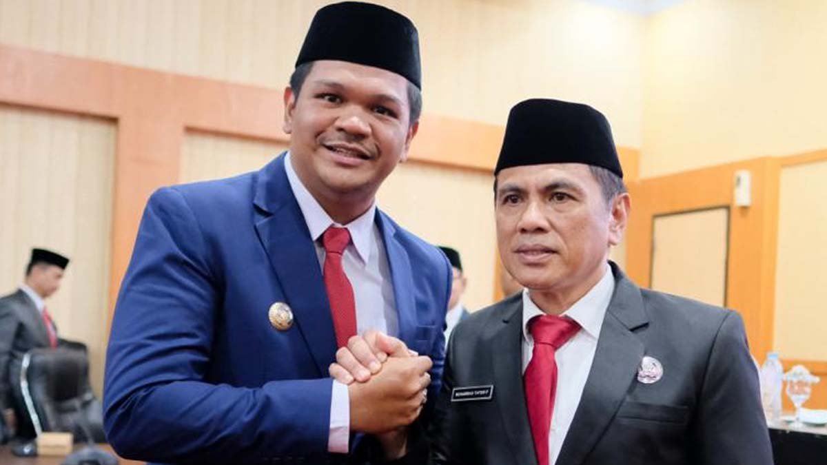 Bupati Bantaeng melantik Muhammad Tafsir sebagai Pj Sekda Bantaeng di Ruang Pola Kantor Bupati Bantaeng