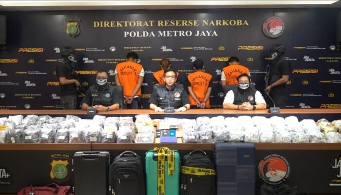 Polda Metro Jaya Bongkar Jaringan Internasional Etomidate, 8.698 Cartridge Vape Disita dari Enam Lokasi