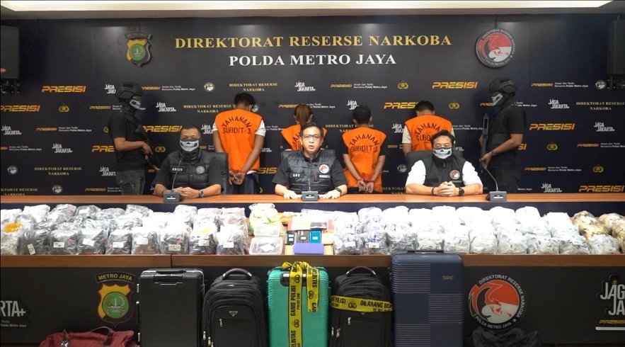 Barang bukti 8.698 cartridge etomidate yang disita Ditresnarkoba Polda Metro Jaya.