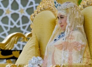 Raabi’atul Adawiyyah, menantu Sultan Brunei yang gelar kerajaannya dicabut