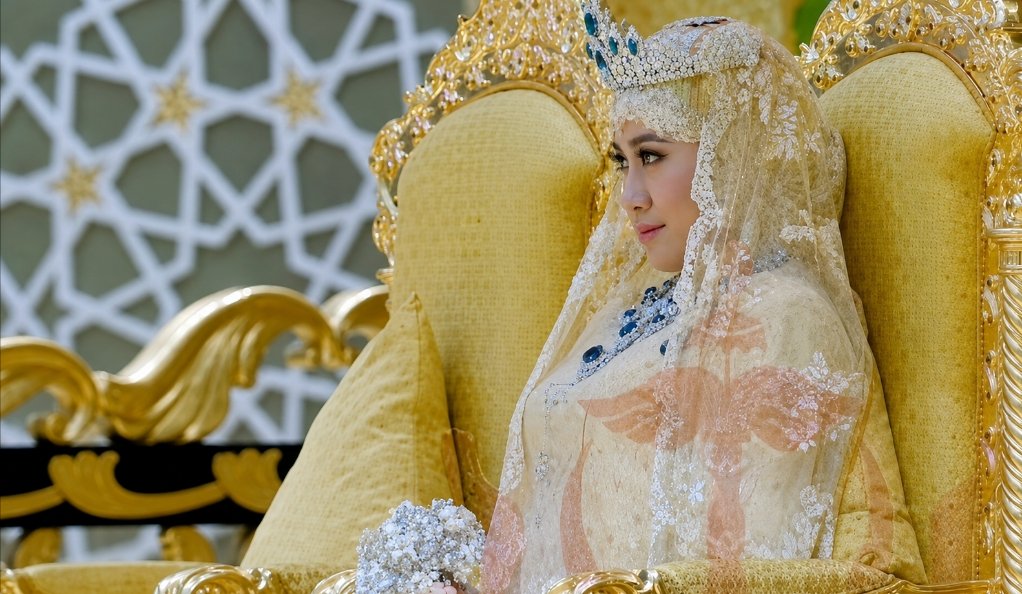 Raabi’atul Adawiyyah, menantu Sultan Brunei yang gelar kerajaannya dicabut