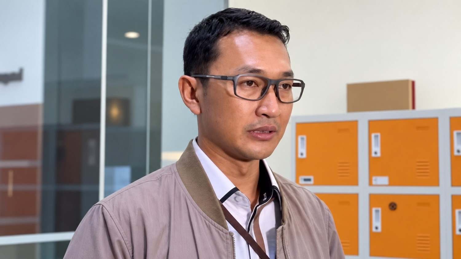 Juru Bicara KPK Budi Prasetyo memberikan keterangan terkait OTT KPK di lingkungan ATR/BPN dan pengurusan HGB di Kabupaten Bogor.