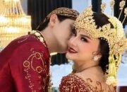 Irma Darmawangsa dan Irfan Sebaztian di pelaminan