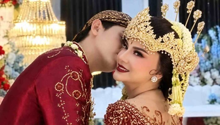 Terpaut Usia 12 Tahun, Irma Darmawangsa-Irfan Sebaztian Duduk di Pelaminan Usai 7 Tahun Pacaran, Biaya Rp1 Miliar Patungan