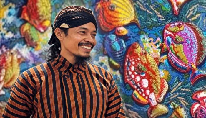 Mpu Agung Suhartanto Ciptakan Efek Dimensi lewat Batik Tutup Celup, Raih Rekor LEPRID