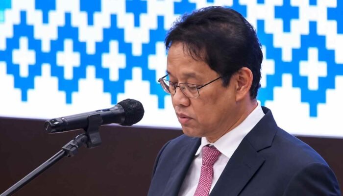Sertijab Menkeu Serba Singkat, Purbaya Hanya Sampaikan 54 Kata
