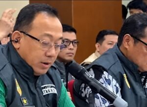Direktur Penindakan Kortastipidkor Polri Brigjen Pol Roberthus Yohannes De Deo Tresna Eka Trimana memberikan keterangan terkait penetapan tersangka kasus PBG Gowa