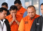 Lima tersangka OTT BNPB ditahan KPK terkait dugaan korupsi pengadaan barang dan jasa