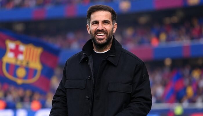 Barcelona Lirik Cesc Fabregas, Suksesi Hansi Flick Mulai Disiapkan