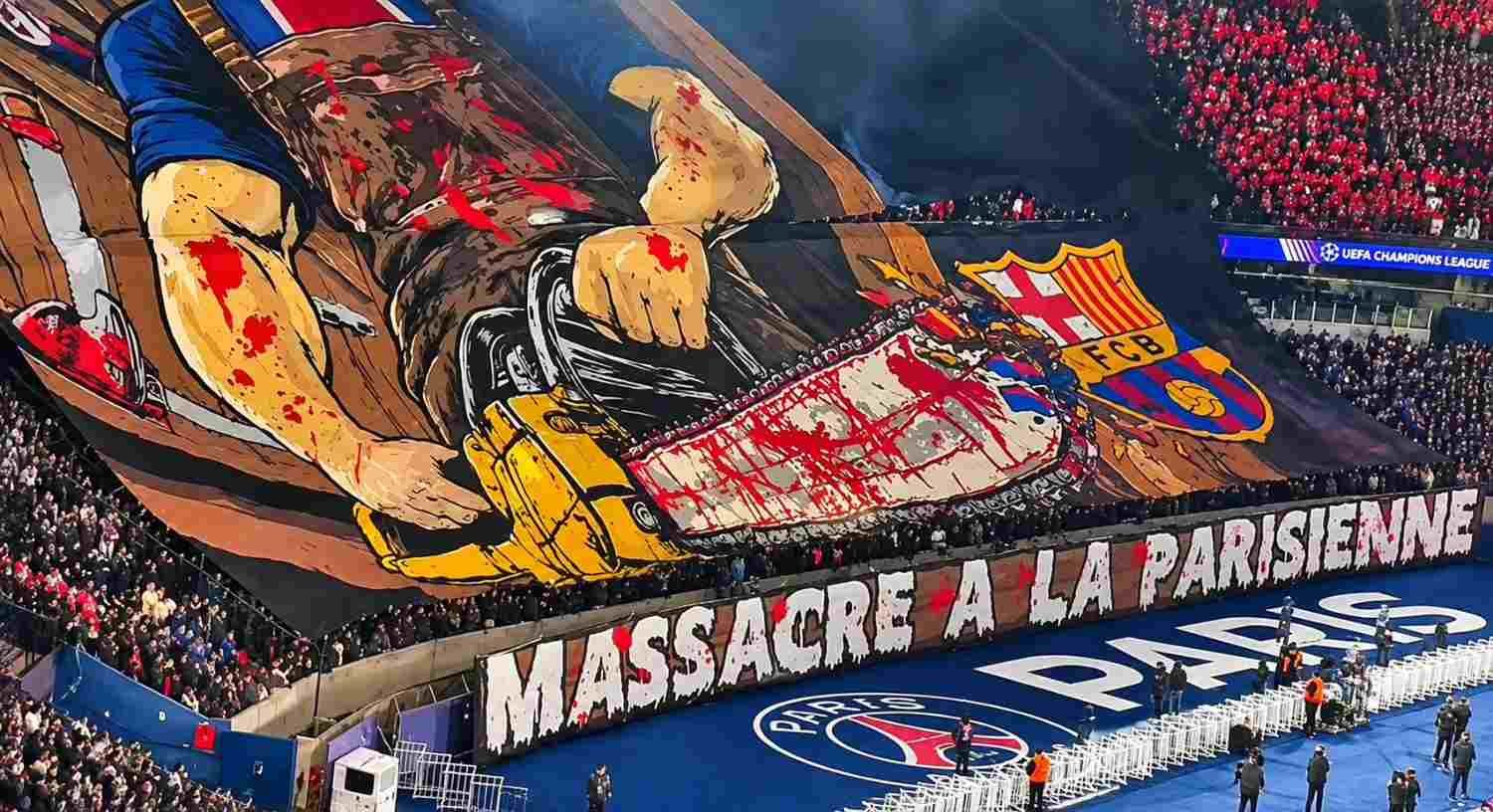 Suporter PSG membentangkan tifo bergambar gergaji mesin berdarah yang menghancurkan lambang Barcelona dalam pertandingan Liga Champions 2026