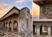 Masjid Al Ikhlas di Sumedang kembali terlihat setelah 11 tahun terendam Waduk Jatigede akibat surutnya air pada Oktober 2026.