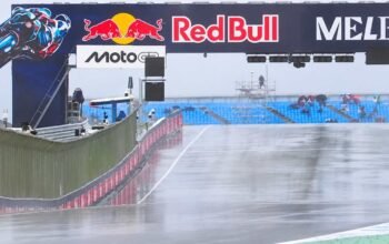 Hujan deras mengganggu MotoGP Australia 2026 di Sirkuit Phillip Island.